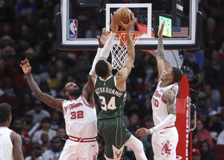 NBA: Milwaukee Bucks at Houston Rockets