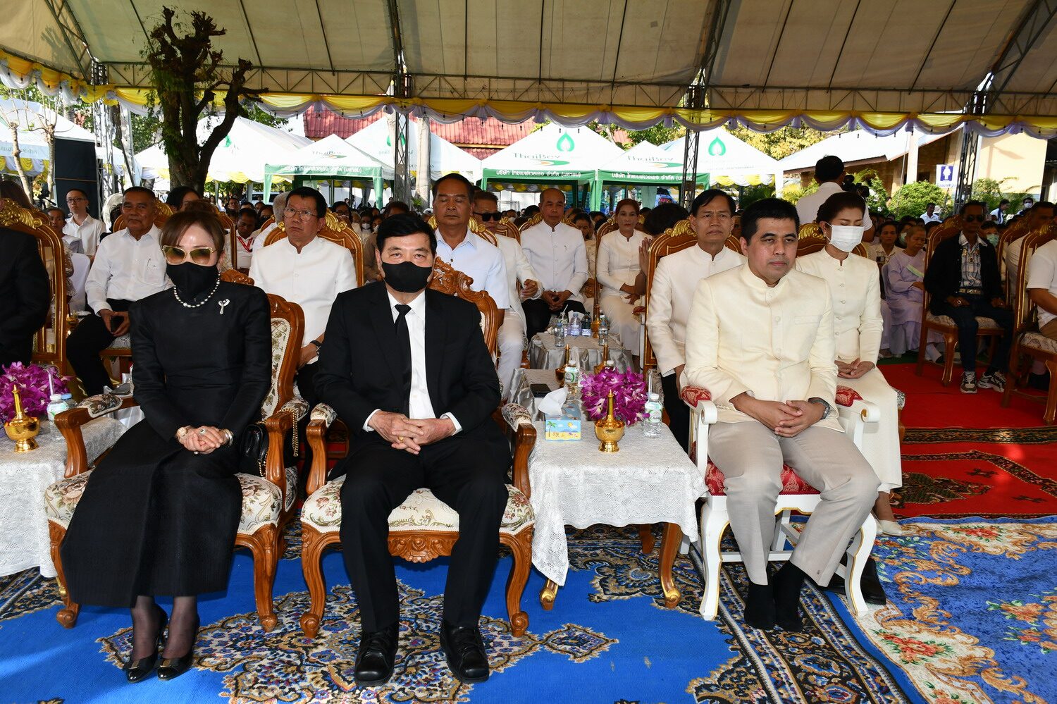 หลวงปูเกลี้ยง