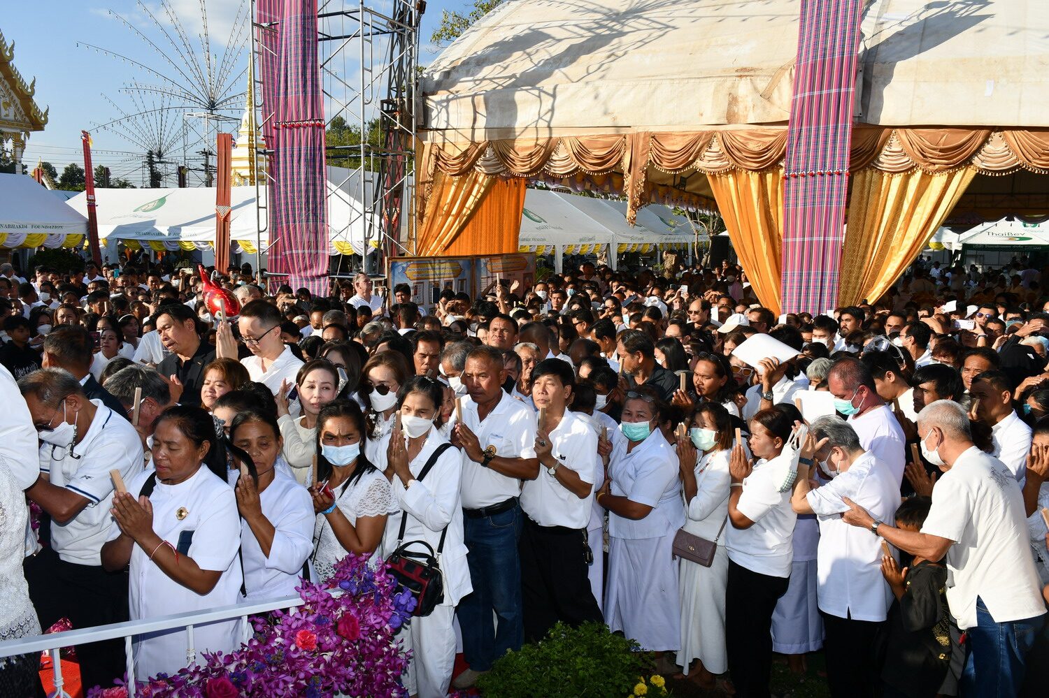 หลวงปูเกลี้ยง