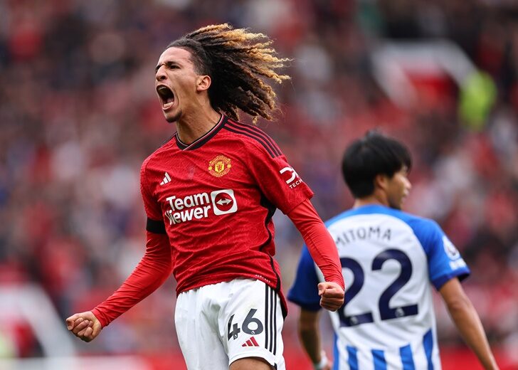 Manchester United v Brighton & Hove Albion - Premier League