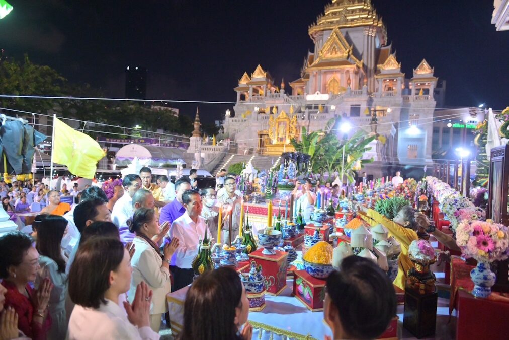 นายสุทิน คลังแสง 