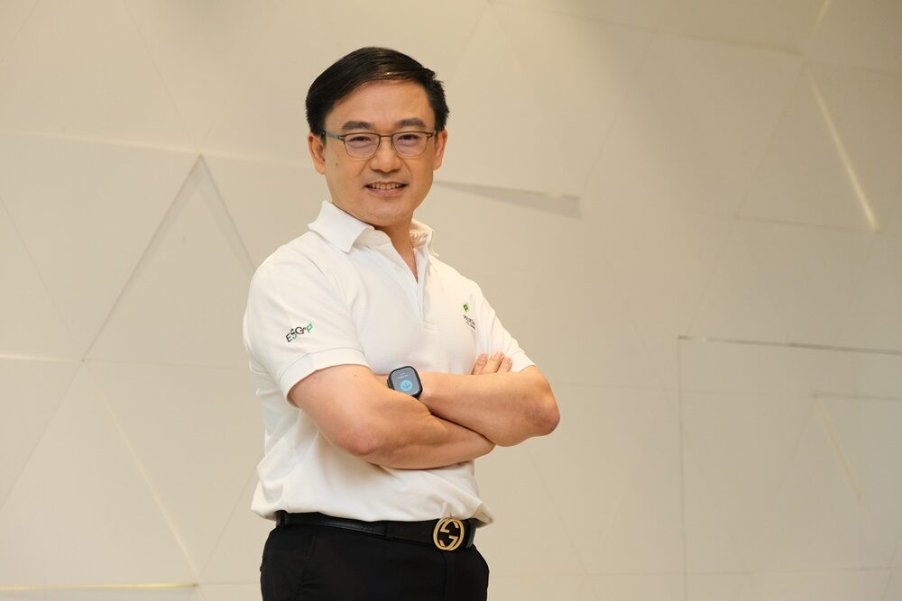 นายอุเทน โลหชิตพิทักษ์