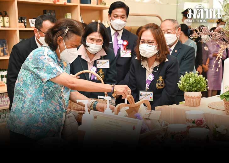 พระ