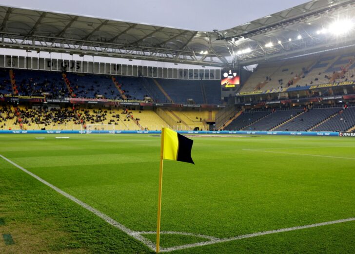 FILE PHOTO: Europa League - Round of 16 - Second Leg - Fenerbahce v Sevilla
