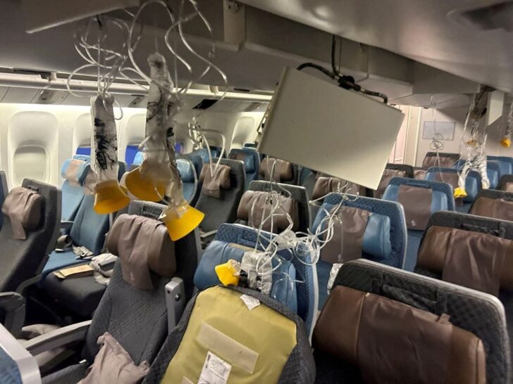 2024-05-25T090834Z_331917056_RC26V7AROMSU_RTRMADP_3_SINGAPOREAIRLINES-THAILAND-HOSPITAL