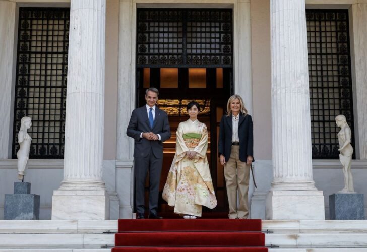 2024-05-28T091719Z_140542429_RC2KZ7AP5PWC_RTRMADP_3_GREECE-JAPAN-PRINCESS