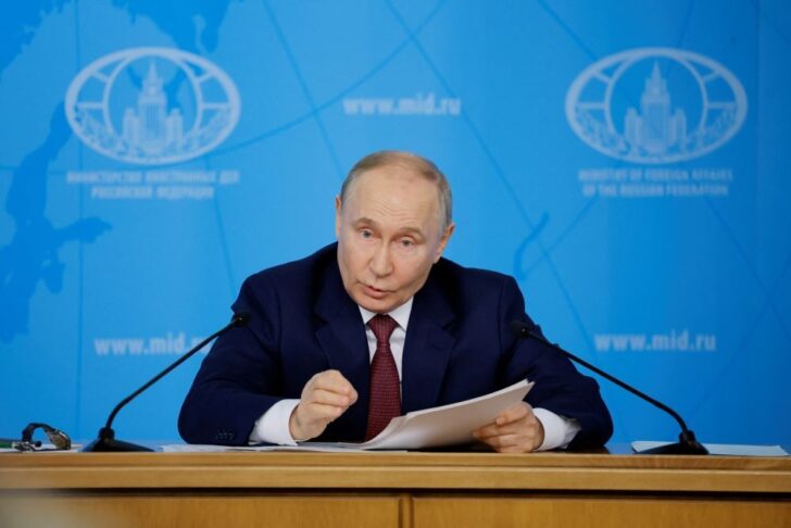 2024-06-14T103315Z_302260992_RC2YA8AMVNFF_RTRMADP_3_RUSSIA-PUTIN