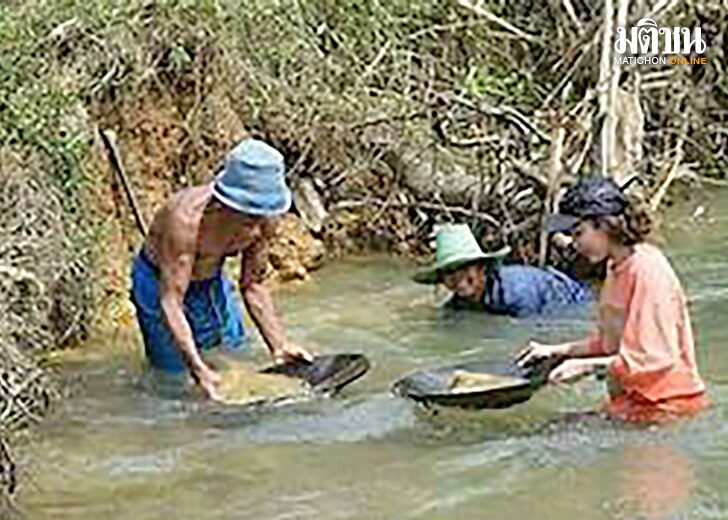 ภาพเก่าเล่าตำนาน : ชาวอีสาน...ไปยิงบั้งไฟใน จ.นราธิวาส