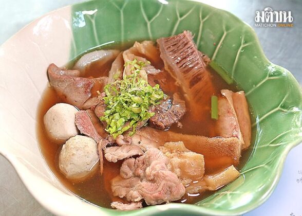 ตลิ่งชันรสเด็ด สุดยอดก๋วยเตี๋ยวเนื้อตุ๋นย่านตลิ่งชัน เครื่องเคราเด็ดจริงๆ