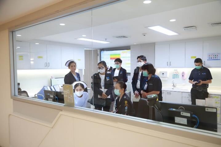 แลกเปลี่ยนเรียนรู้ร่วมกับแต่ละโรงพยาบาล แลกเปลี่ยนเรียนรู้ร่วมกับแต่ละโรงพยาบาล