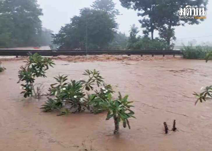 น่านอ่วม! ฝนตกไม่หยุด น้ำป่าไหล ทะลักทางจราจร-นาข้าว งดเดินทางโดยเด็ดขาด