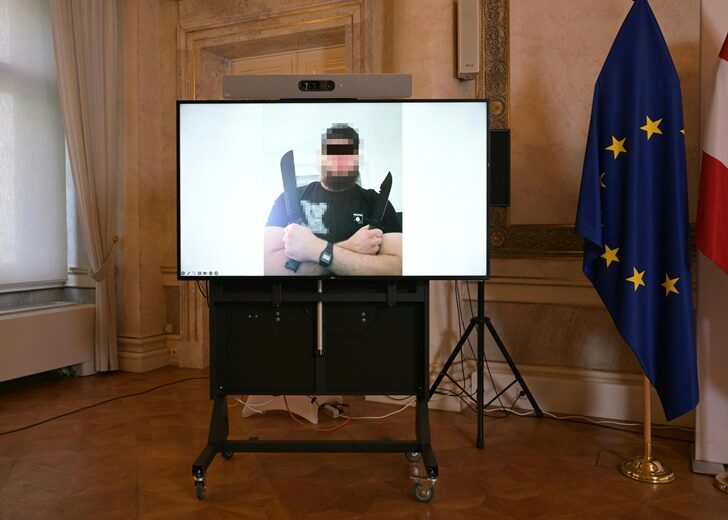 AUSTRIA-US-MUSIC-POLICE-ARREST-SWIFT