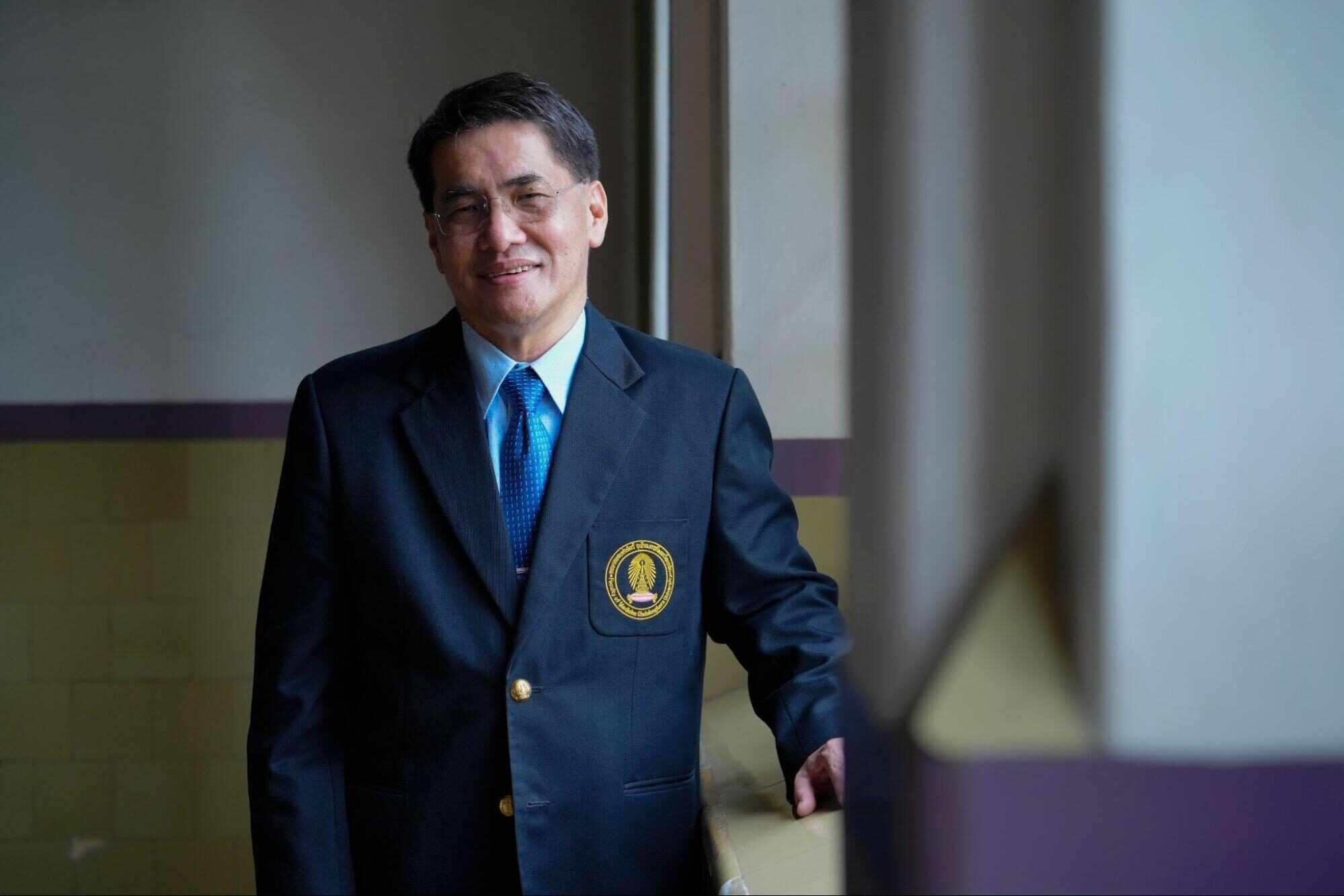 ศาสตราจารย์ นายแพทย์ ธีระพงษ์ ตัณฑวิเชียร ศาสตราจารย์ นายแพทย์ ธีระพงษ์ ตัณฑวิเชียร