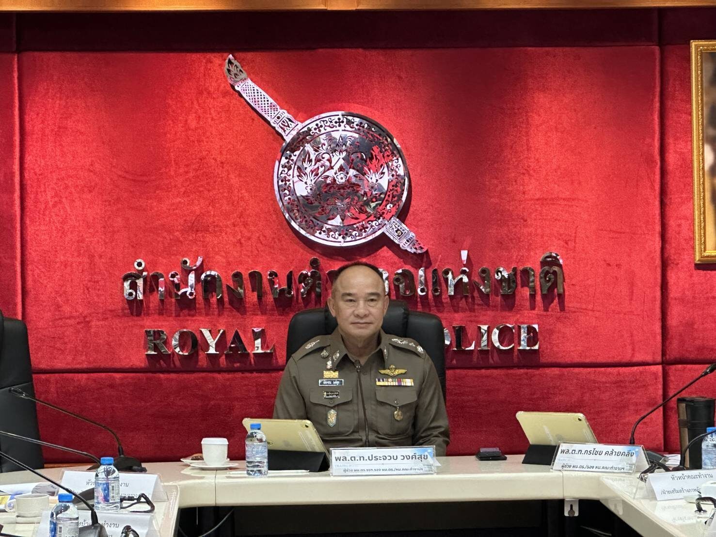 ชื่นชมตร.ทางหลวงมอเตอร์เวย์ ช่วยชีวิต หญิง-ลูกสาว