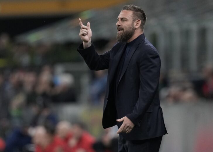 Soccer Roma De Rossi Fired