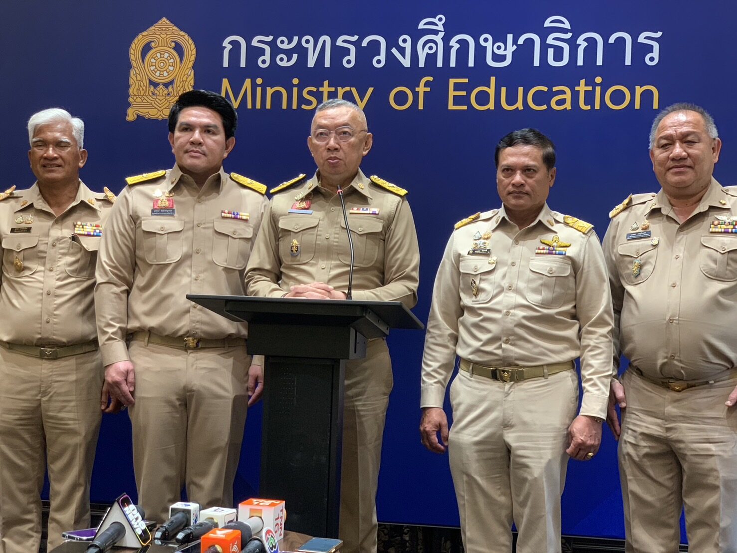 พล.ต.อ.เพิ่มพูน ชิดชอบ