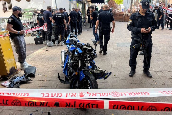 2024-10-09T104901Z_317330033_RC2YGAAKD4DW_RTRMADP_3_ISRAEL-PALESTINIANS-STABBING