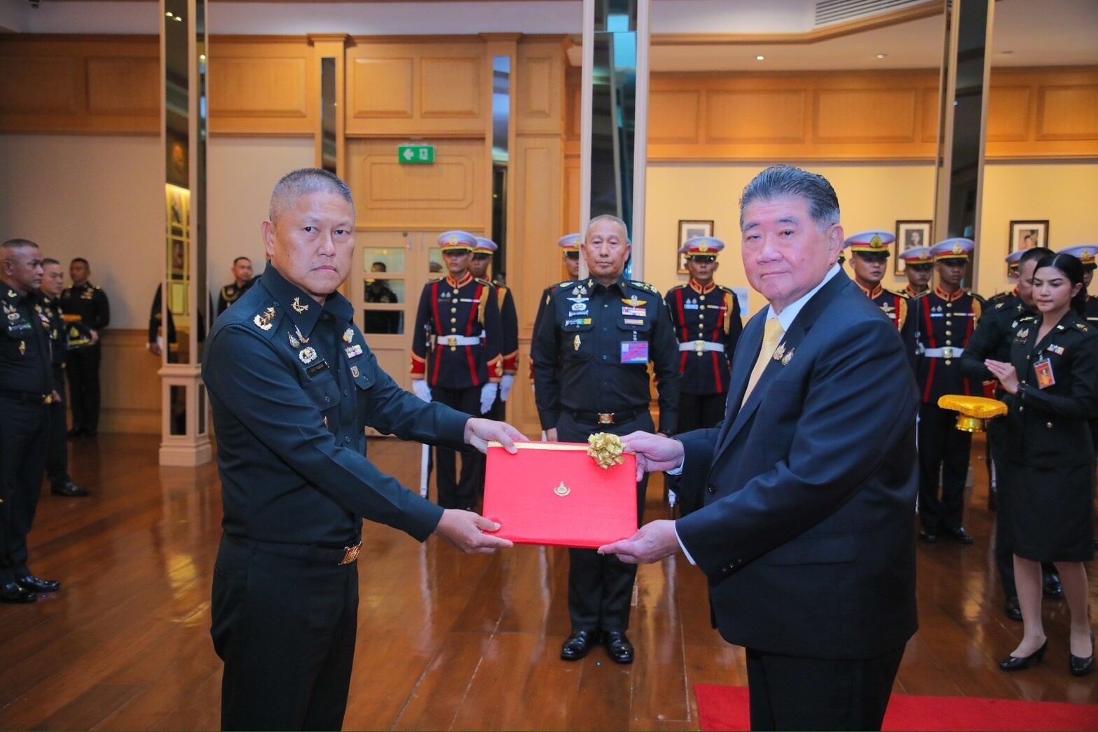 ปรับโครงสร้างกองทัพ