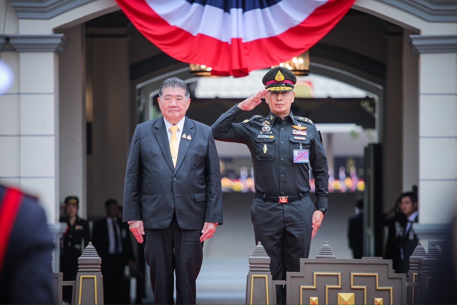 ปรับโครงสร้างกองทัพ