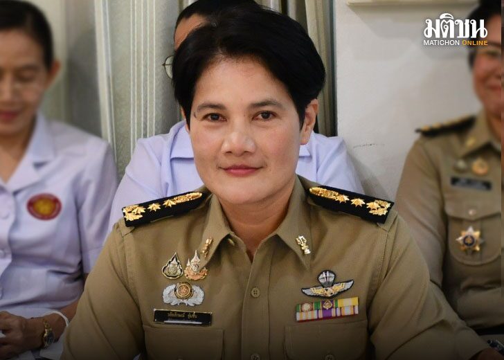 นางสาววลัยลักษณ์ ชุ่มชื่น