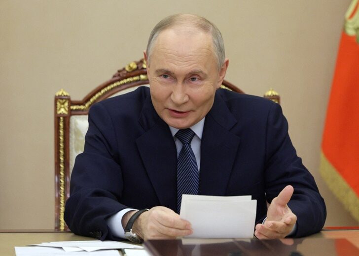 RUSSIA-UKRAINE-CONFLICT-MISSILE-PUTIN