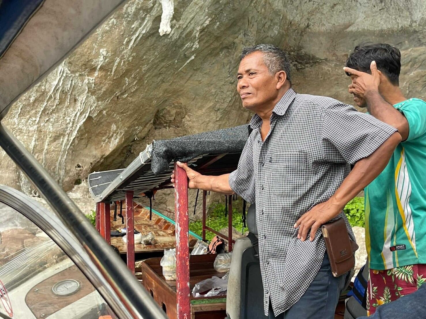 เรือนทท.ล่ม