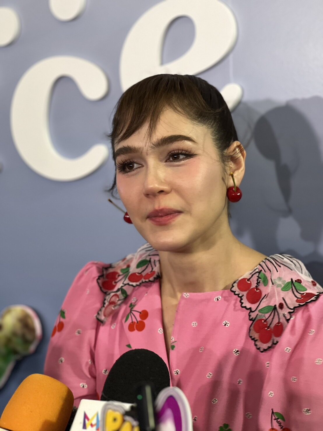 ชมพู่