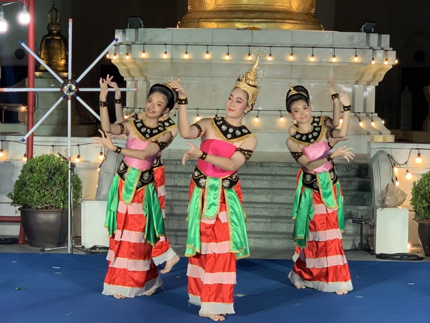 ลอยกระทงระบบปิด