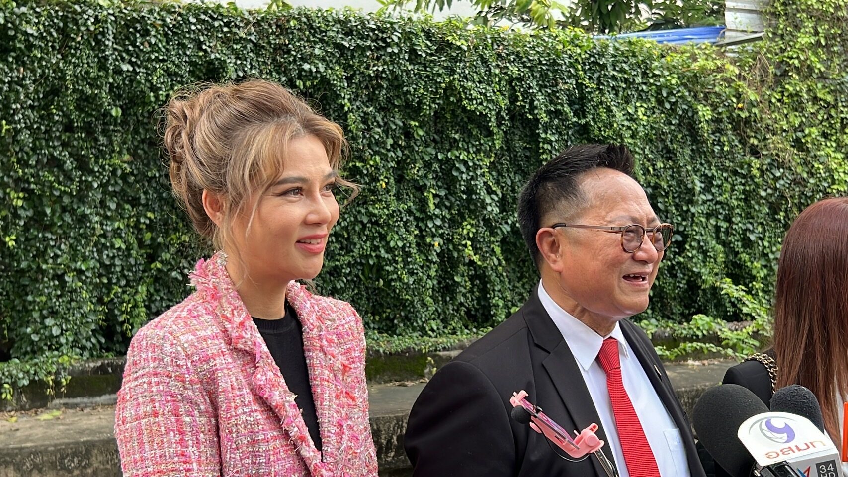 ปู มัณฑนา