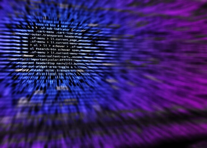 728 coding-1841550_1280