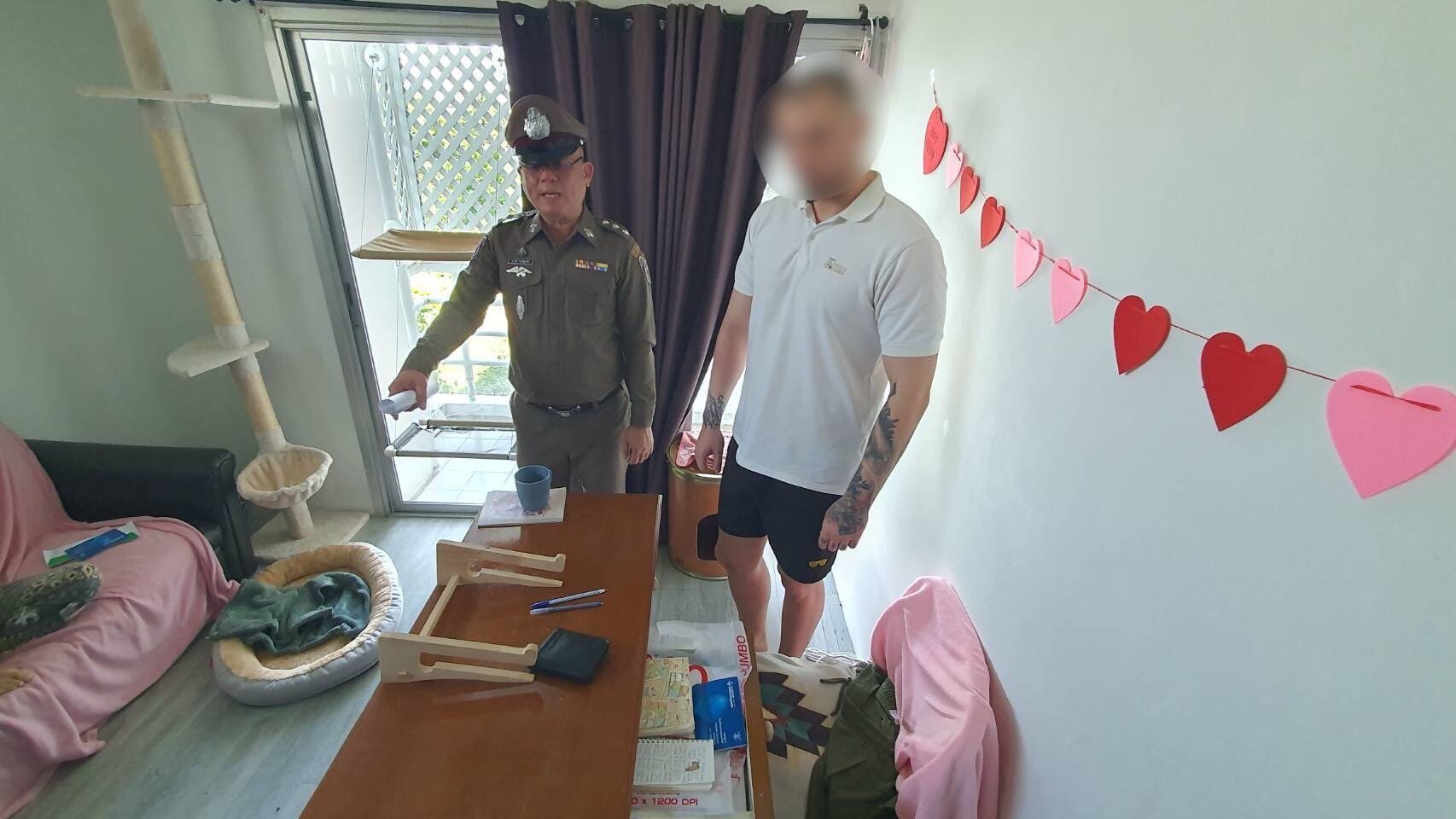 ต่างชาติ 
