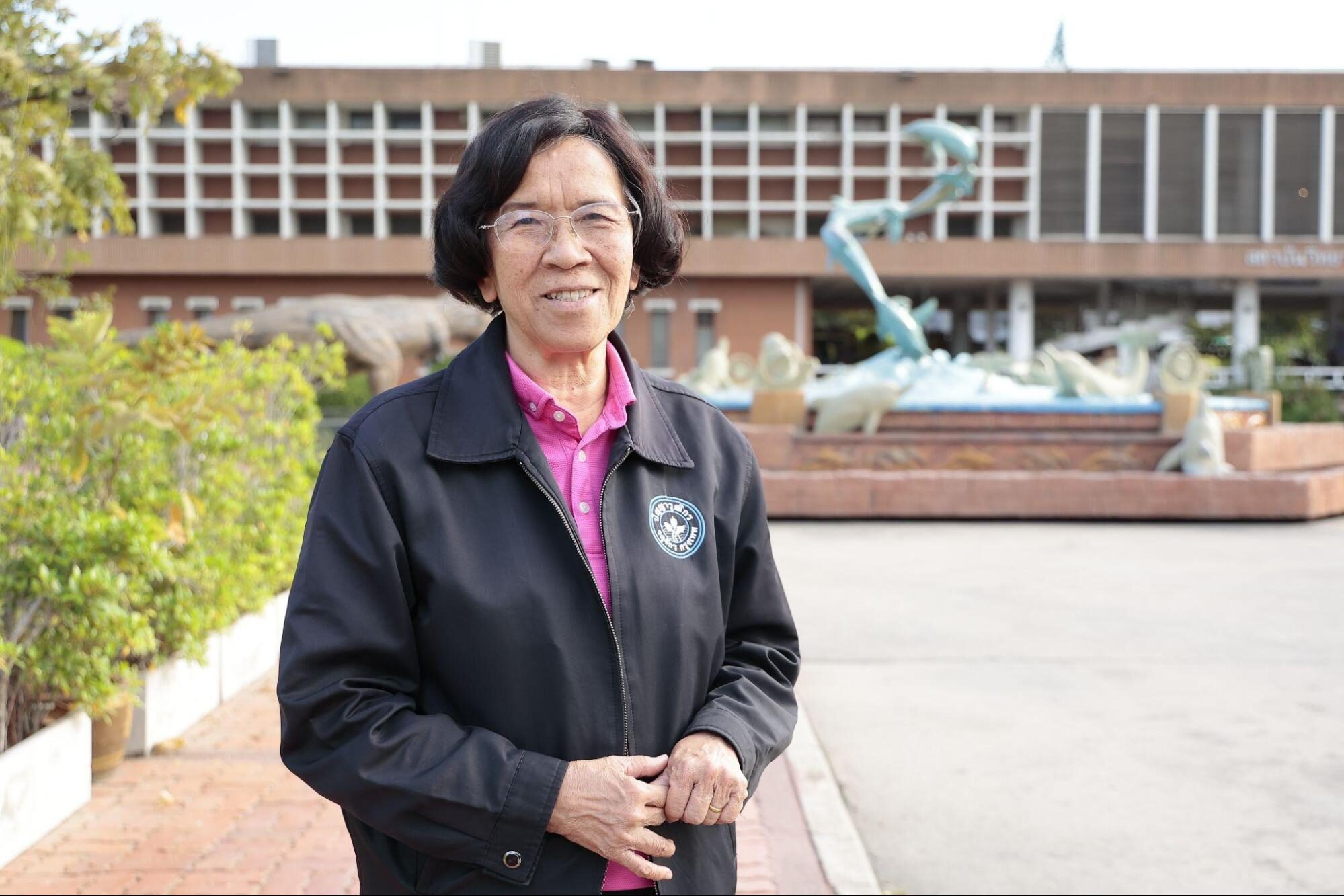 ดร.สมบูรณ์ อาศิรพจน์ ผู้อำนวยการโรงเรียนปัญญาวุฒิกร