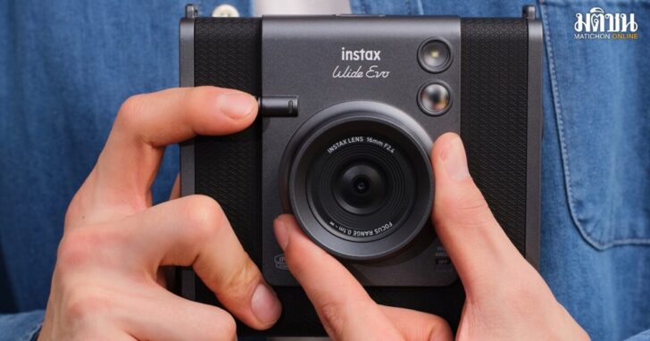 Lifestyle instax WIDE Evo_1
