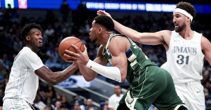 2025-03-02T041553Z_1241465179_MT1USATODAY25556583_RTRMADP_3_NBA-