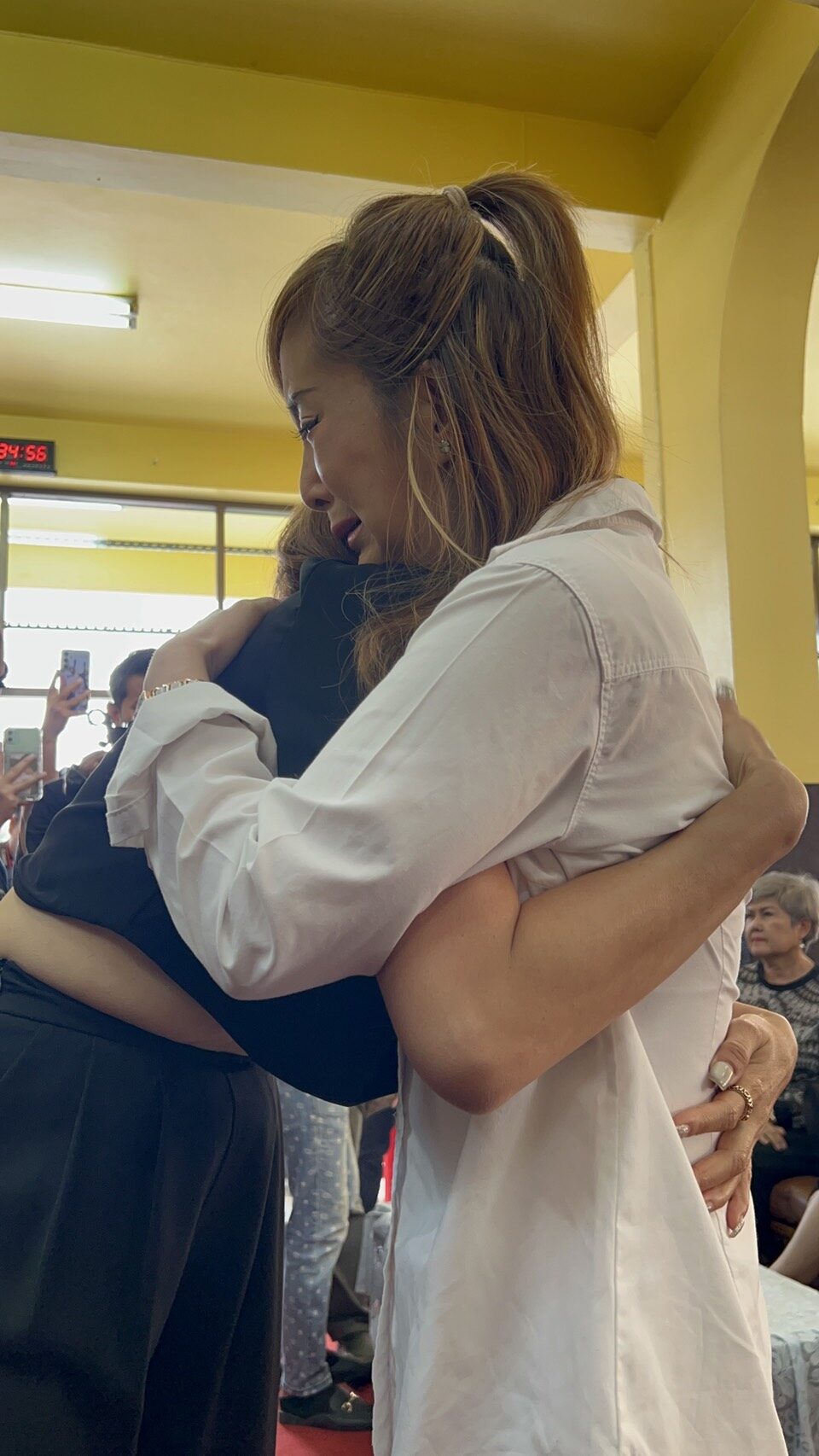 ต่าย สายธาร
