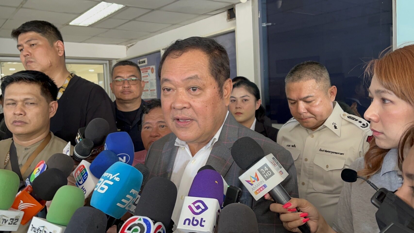 ทวี
