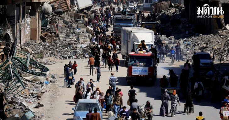 Palestinians flee areas in the eastern part of Gaza City