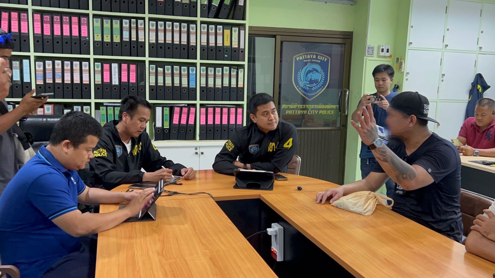นทท.ต่างชาติ