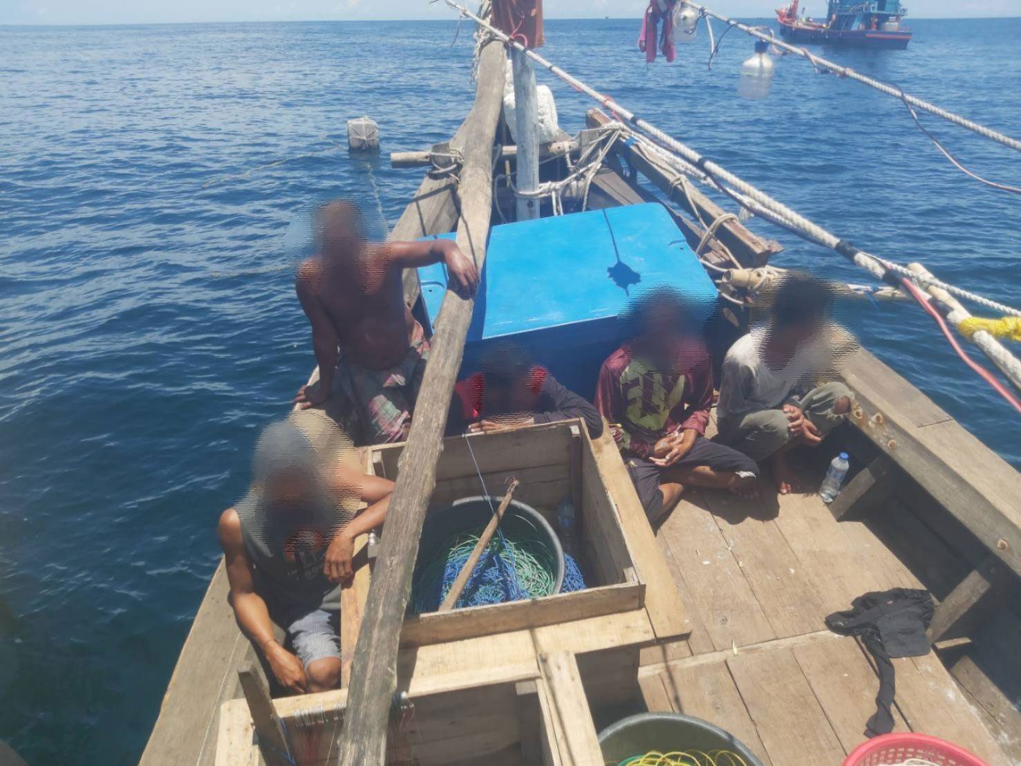 จับเรืออินโด