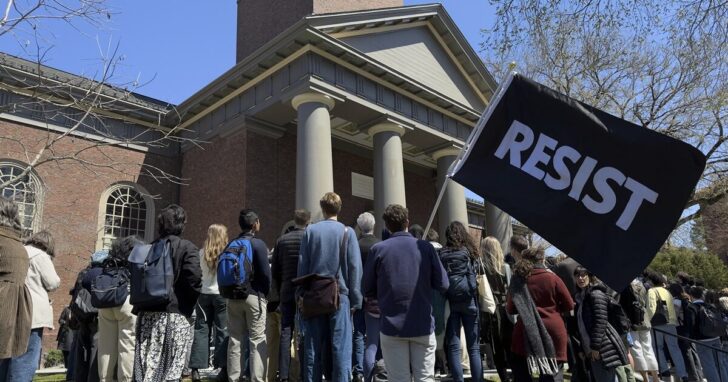Education Trump Harvard