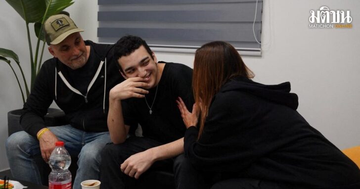 Edan Alexander, who has been released from captivity by Hamas, reunites with his family