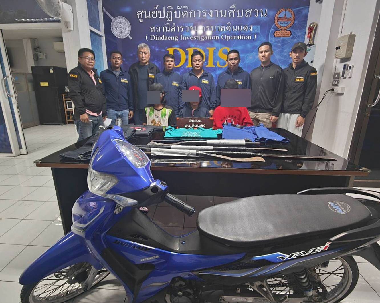 Gang members arrested in Bangkok assault investigation | News by Thaiger