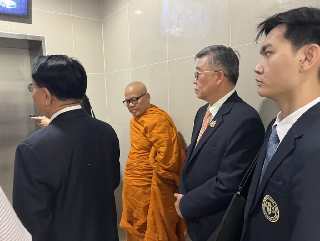 เจ้าอาวาสวัดไร่ขิง