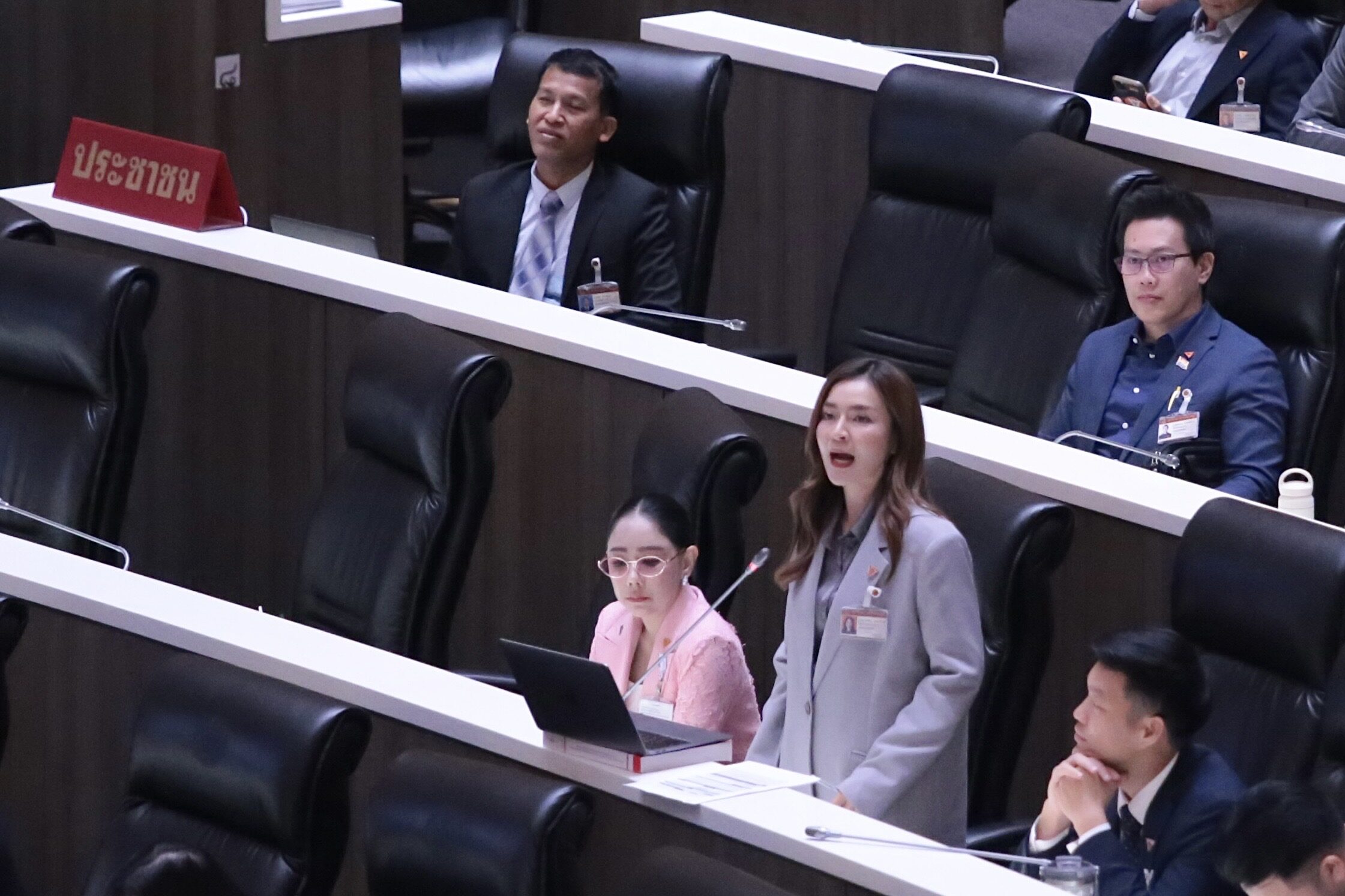 พนิดา
