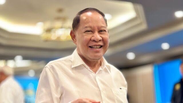 เอกราช ช่างเหลา