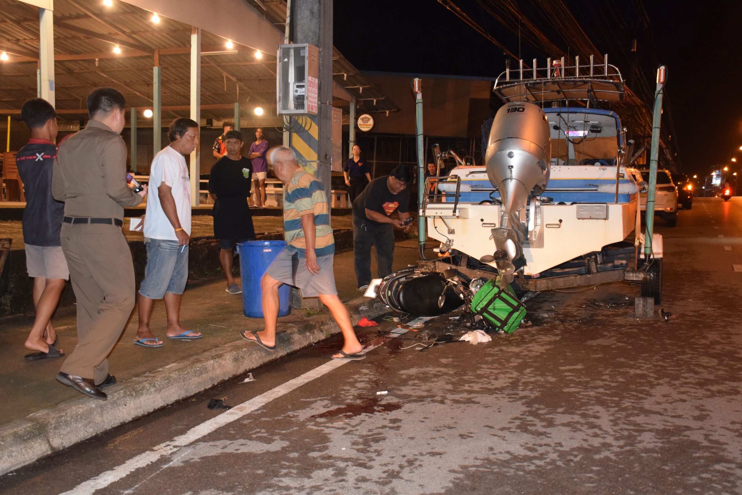ชนท้ายเรือตกปลา