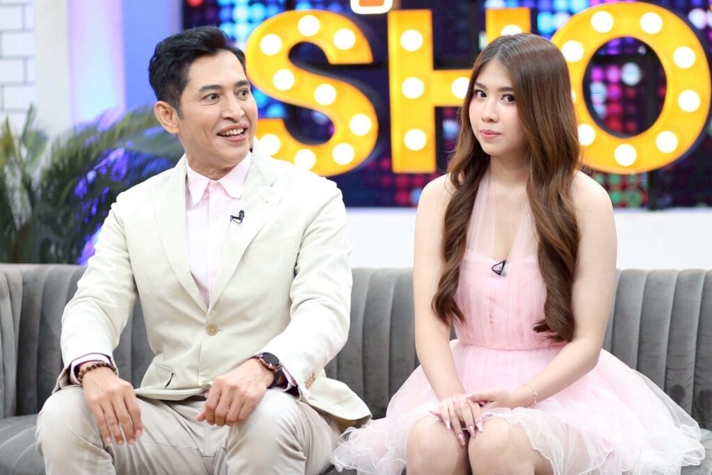 หรั่ง เพชรฎี เปิดใจชีวิตหลังหายหน้า! ควงลูกสาวสุดสวย 'น้องออมพลอย' เผยเหตุผลกลับมารับงานบันเทิง