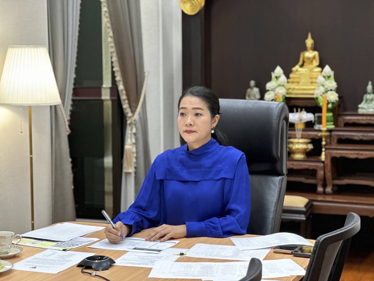 ธีรรัตน์