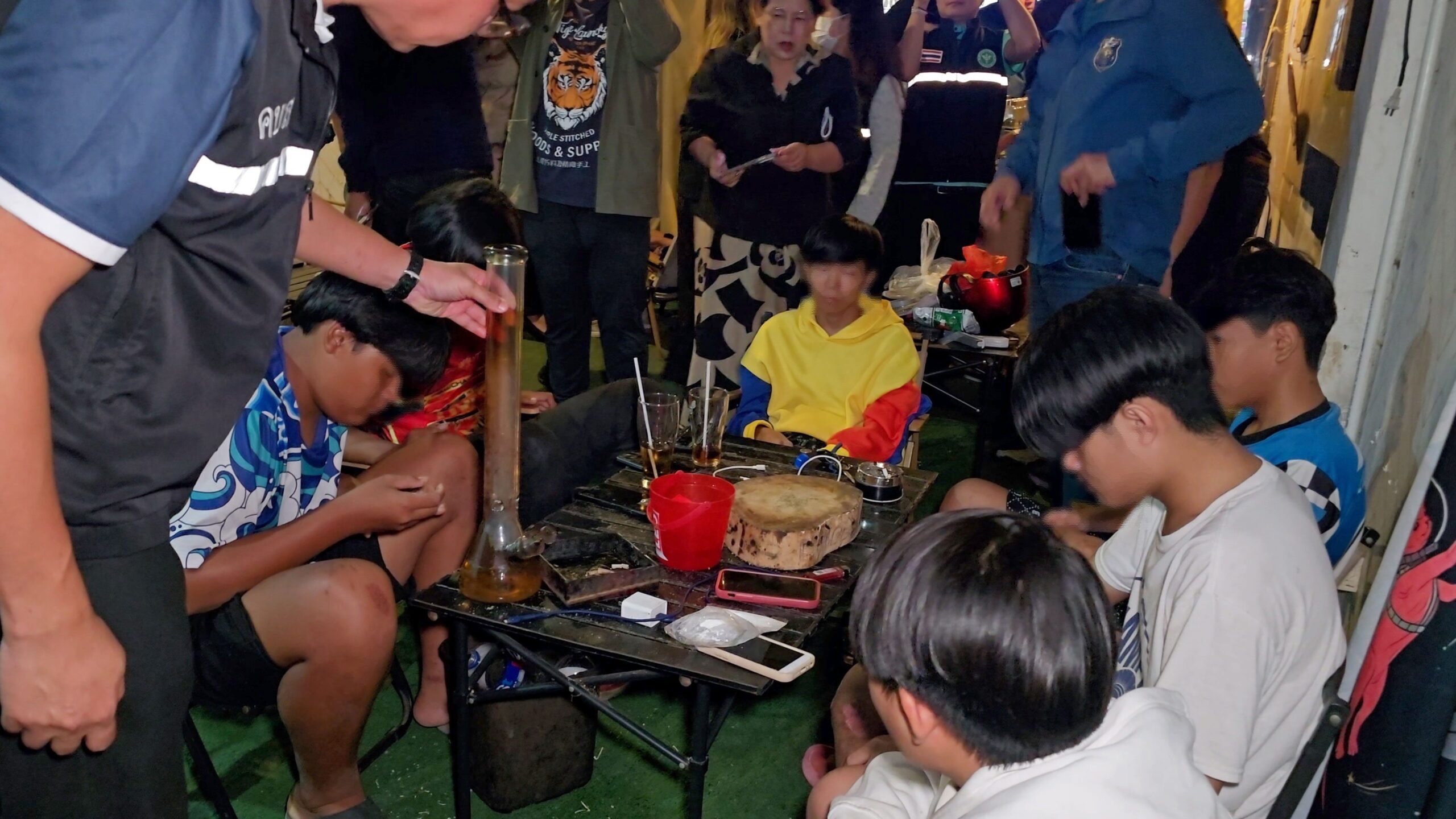 Khon Kaen cannabis shop raided over young patrons | News by Thaiger