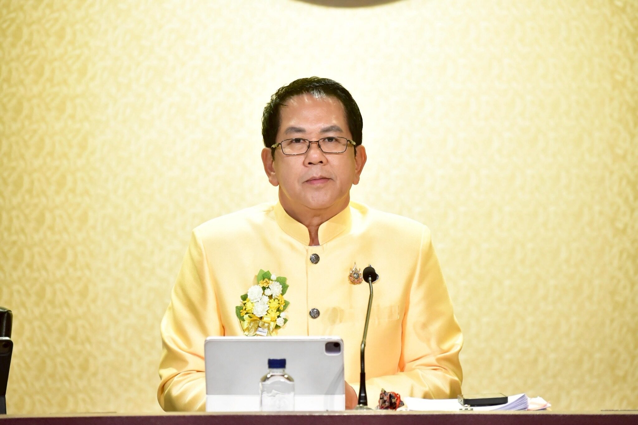 จิรายุ ห่วงทรัพย์